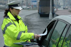 Amenzi rutiere plătite la jumătate în 15 zile