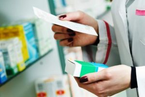 Precizări CNAS privind farmaciile din care se pot ridica medicamentele compensate