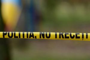 Crimă în Bihor: femeie ucisă din cauză că a întors maşina pe podeţul vecinilor