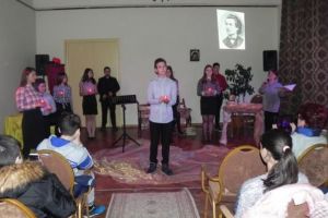 Ziua Culturii Naţionale, celebrată la Cugir. Regal de poezie eminesciană susţinut de actori ai Cercului de teatru