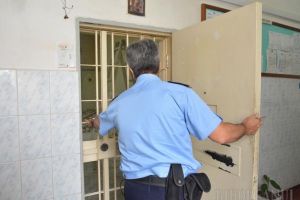 Peste 10.000 de infractori eliberaţi prin recursul compensatoriu, 650 s-au întos după gratii: Criminalii, violatorii şi tâlharii să nu mai beneficieze, cere Opoziţia