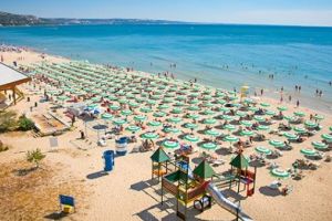 Vezi lista celor 13 agentii de turism amendate pentru practici anticoncurentiale. ANAT, amendata si ea
