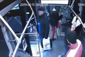 Hot din buzunare, surprins de camerele de supraveghere din noile autobuze achizitionate de Primaria Constanta (video)