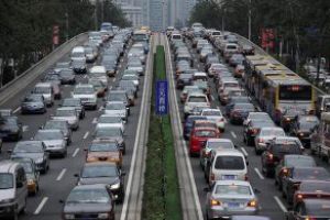Vanzarile auto pe piata din China vor creste lent in 2019