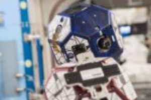 S-au găsit banii pentru elevii geniali ai Timişoarei, calificaţi în finala competiţiei Zero Robotics, organizată de NASA