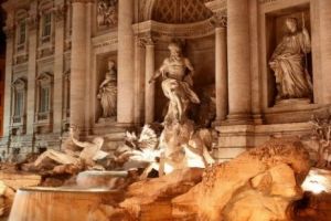 „Mărunţişul” din Fontana di Trevi, motiv de dipută la Roma