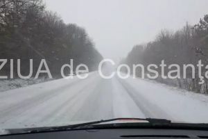 Ninge in judetul Constanta: Drumarii de la RAJDP Constanta intervin cu mai multe utilaje pe drumurile judetene