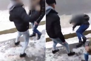 VIDEO: Elev de la un liceu din Alba lovit cu pumnul, în plină stradă. Adolescentul a ajuns la spital, cu leziuni în zona feţei
