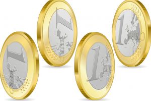 Euro creşte la un maxim istoric de 4,68 lei