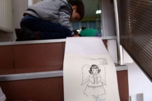 Adopţia în România, un eşec programat. Destinul tragic al copiilor prizonieri în centrele de plasament