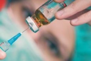 Campanie de promovare a vaccinării, lansată; Pieter Bult (UNICEF): Vaccinurile sunt sigure şi eficiente