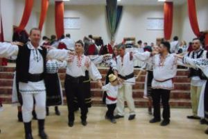 Sute de persoane, aşteptate la Balul Portului Popular de la Sita Buzăului