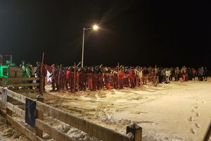 Cozi la telescaun pentru schiatul pe nocturnă. Cine spune că minunea s-a produs