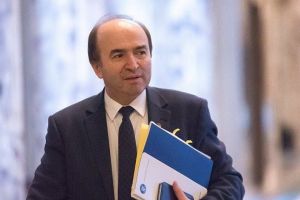 Sejur la secret: Ministrul Justiţiei, Tudorel Toader, s-a relaxat discret în Băile Felix