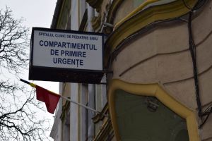 Vizite restricţionate la un sfert de oră la Pediatrie, din cauza valului de răceli