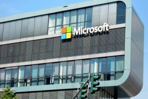 Microsoft va înceta să susţină Windows 7 peste un an