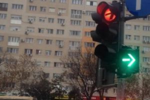 BREAKING! SEMAFOARE CIUDATE în BUCUREȘTI la două săptămâni după ce HACKERII AU SPART SISTEMUL! POLIȚIA RUTIERĂ se BÂLBÂIE