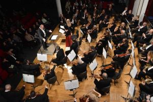 Concert simfonic cu chitară la Filarmonică