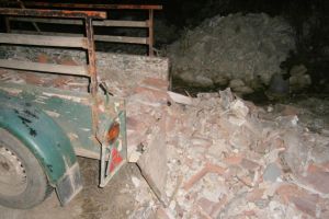 Albaiulian amendat cu 6.000 de lei după ce a fost prins în timp ce arunca moloz pe domeniul public, la Pâclişa