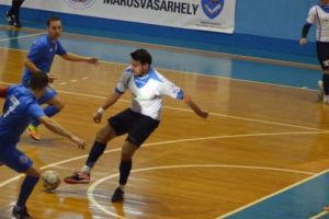 Foştii campioni vizează revenirea