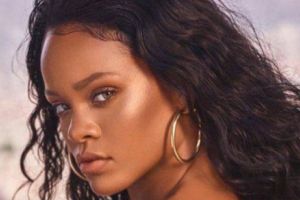 Rihanna şi-a dat în JUDECATĂ propriul părinte. Ce ACUZAȚII îi aduce