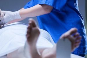TRAGEDIE! Un tânăr de 27 de ani din Roman a murit după ce a căzut pe un reşou