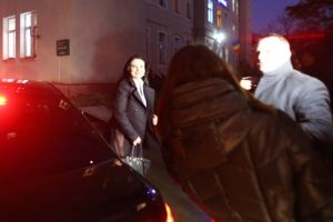 Ministrul Sănătăţii a vizitat un bebeluş născut prematur, internat la Timişoara