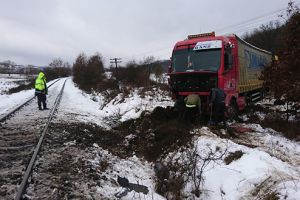 Trafic feroviar blocat pe tronsonul Ilia-Lugoj