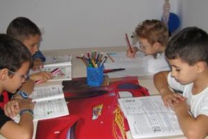 „Şcoala după şcoală” e gratis doar cu… bani europeni