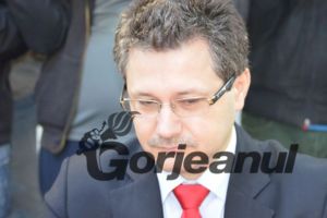 Fostul senator “Iulian”, în faţa judecătorilor de la Înalta Curte! A prejudiciat MEC cu peste 10 milioane de euro, dar ministerul nu s-a constituit parte civilă