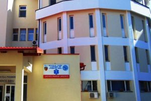 Scandal la Sibiu. O tânără de 24 de ani este în moarte cerebrală. Părinţii acuză Serviciul de Ambulanţă şi medicii Spitalului Judeţean