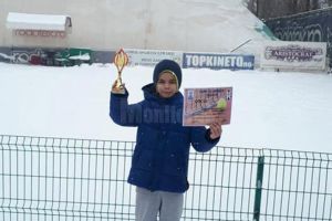 Tenismenii de viitor ai Sucevei şi-au etalat talentul la turneele de la Iaşi şi Piatra Neamţ