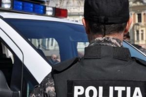 Poliţia Arad dă amenzi pentru drumuri înzăpezite