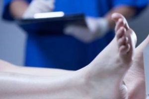 Declarată moartă, se TREZEŞTE în camera frigorifică din MORGĂ. Ce a urmat este de necrezut