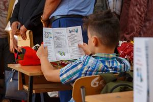 Peste 13.000 de elevi clujeni primesc bursă