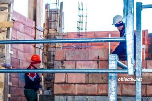 Salariul minim în sectorul construcţii