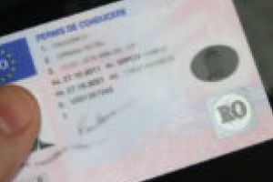 Un cărăşean şi-a cumpărat permisul de conducere cu 400 de euro