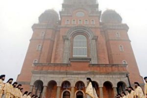 Papa Francisc va VIZITA Catedrala Mântuirii Neamului. Cine va putea fi PREZENT la EVENIMENT