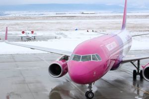 Wizz Air introduce patru zbouri noi de la Timişoara, în timp ce anulează încă unul de la Sibiu