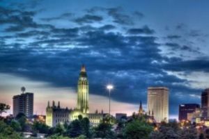 Apartament, birou şi 10.000 de dolari celor care vor să se mute aici. Cum încearcă un oraş să atragă specialişti
