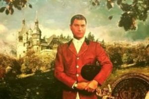 Îl vrei pe Cristi Borcea agăţat pe peretele din sufragerie? Te costă 8.150 de euro!
