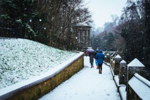 Sâmbătă revin ninsorile şi temperaturile scăzute. Prognoza meteo pentru weekend
