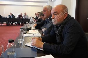 Şedinţă de şase ore la Predeal… pe tema industriei de apărare. Însă, soluţiile concrete nu apar