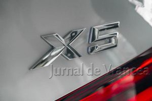 BMW X5, scos la vânzare de Primăria Focşani