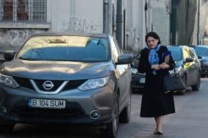 VESTE BUNĂ de la Ecaterina Andronescu. MICROBUZE ȘCOLARE, din acest an, pentru elevii NAVETIȘTI 