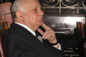 In Memoriam academician Ștefan Ștefanescu. Se duc, discret si pe nestiute, vechii carturari...ׅ“