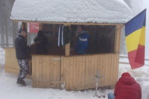 Cinci ani de la tragedia aviatică din Apuseni. Comemorarea celor două victime la locul tragediei, pe Vârful Petreasa