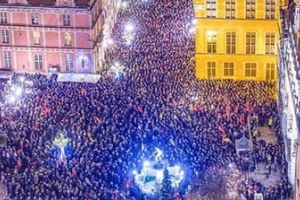 Polonezii isi iau ramas bun de la primarul din Gdasnk, ucis pe scena, in timpul unei actiuni caritabile