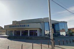 Sala Transilvania scoate la licitaţie bar-ul din incintă