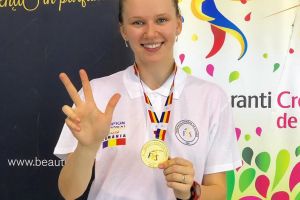 Prima performanţă din nol an: Bianca Benea a câştigat titlul naţional la spadă feminin juniori!